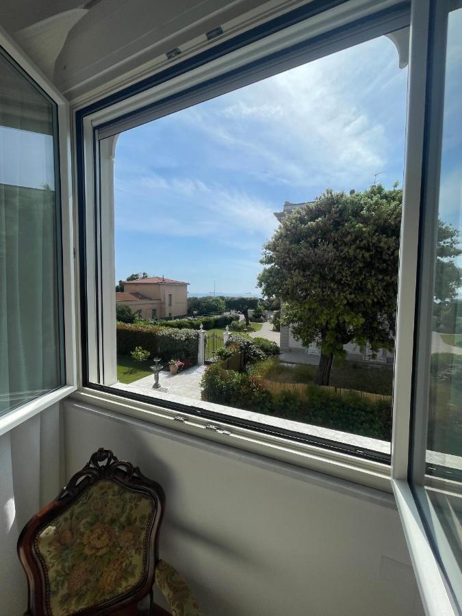Villa Bianca A Few Steps By The Sea With Exclusive Garden & Jacuzzi ليفورنو المظهر الخارجي الصورة
